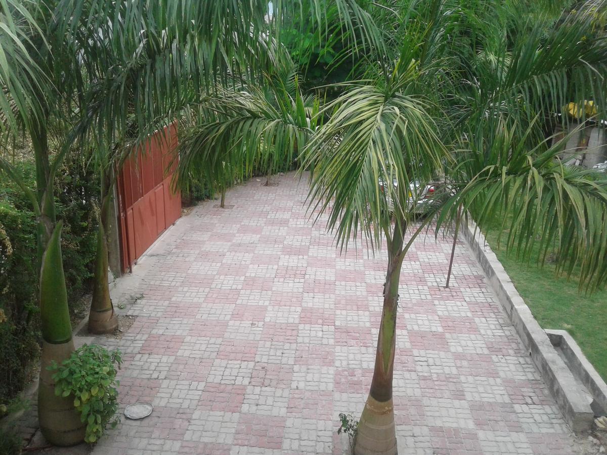 Jj & Je Family House Dar es Salaam Exterior foto